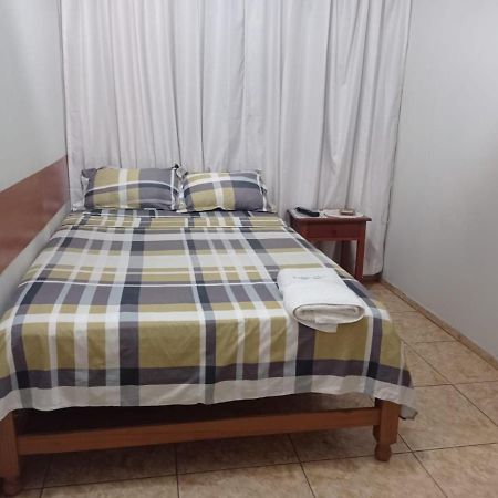 Casa del Huesped Guest House Pucallpa Esterno foto