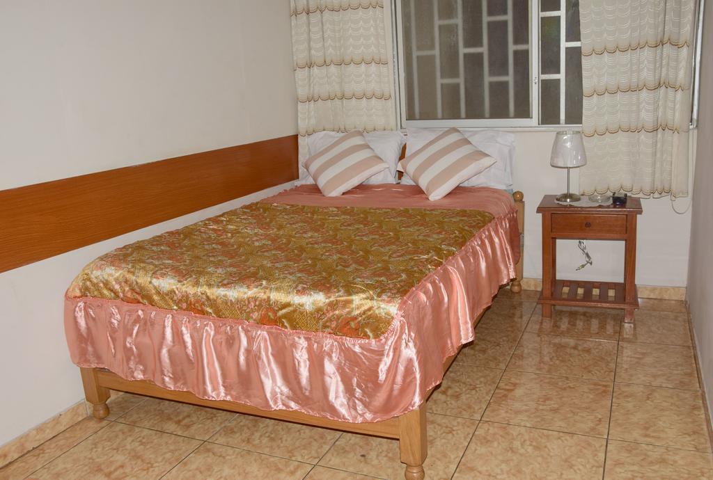 Casa del Huesped Guest House Pucallpa Esterno foto