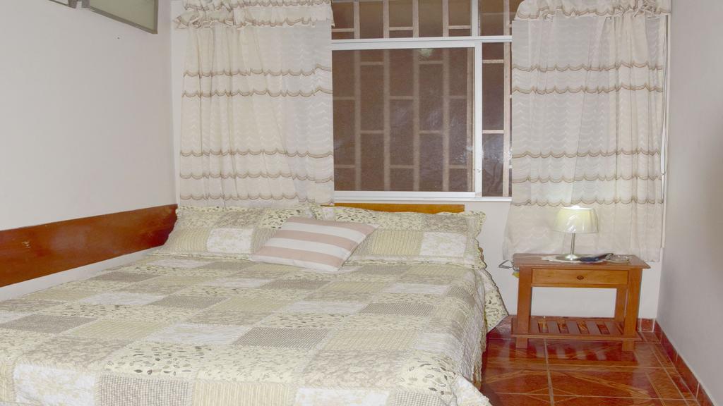 Casa del Huesped Guest House Pucallpa Esterno foto